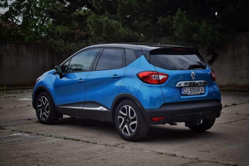 Rent Renault Arkana in Casablanca
