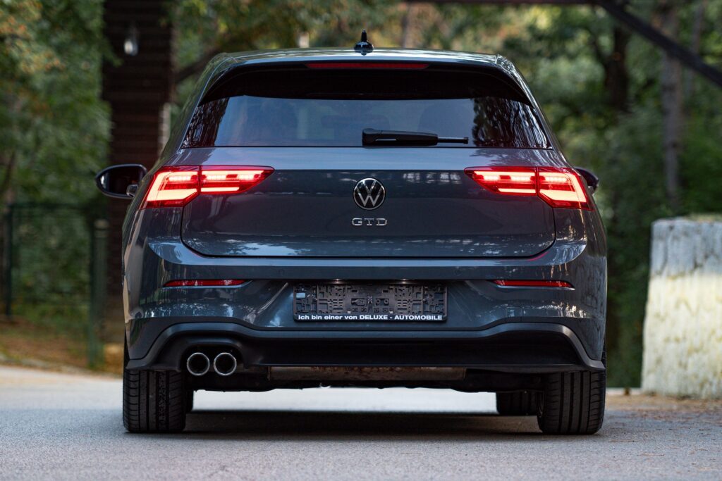 Rent Volkswagen Golf in Casablanca