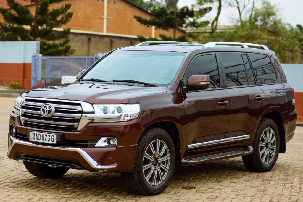 Rent Toyota Land Cruiser in Casablanca
